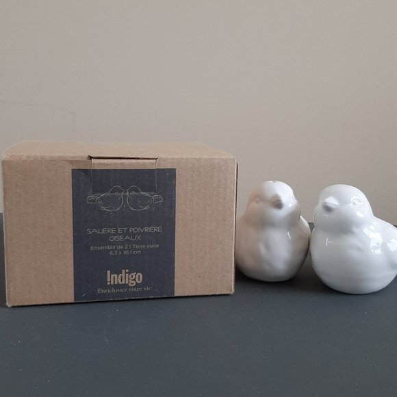Indigo - Lovebirds Salt and Pepper Shakers - Picture 5 of 6